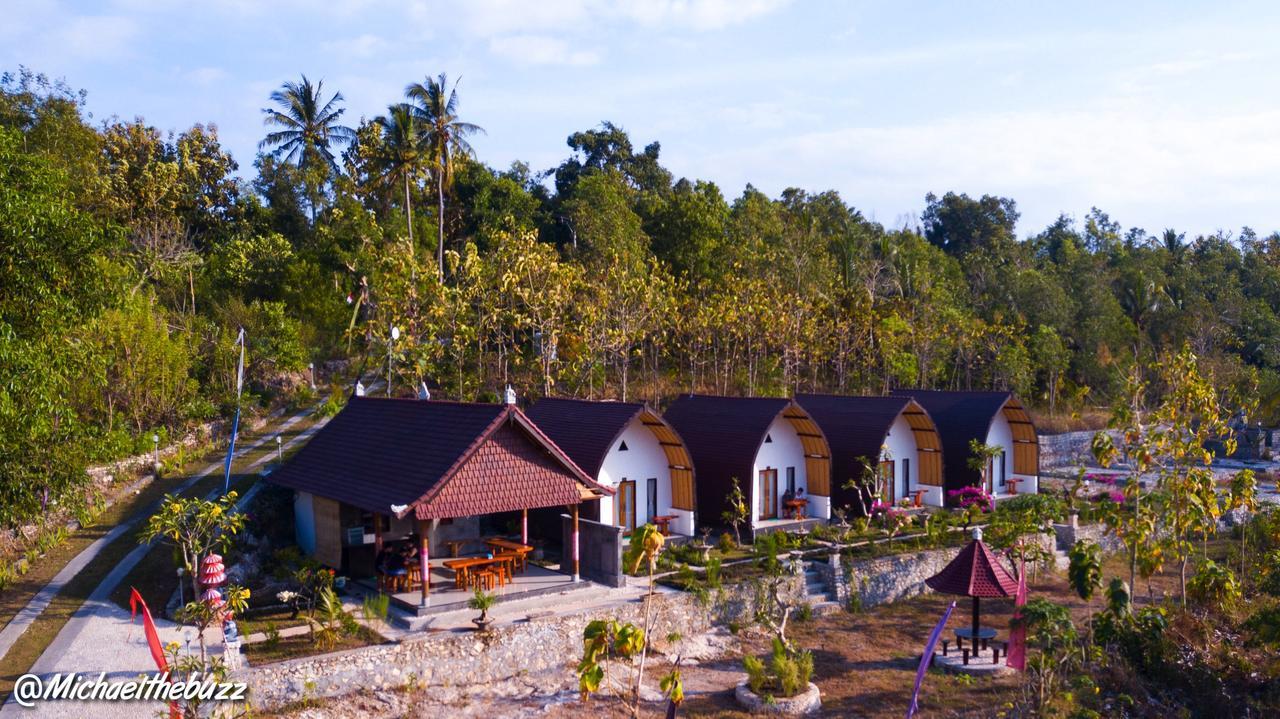 Sebrang Hills Bungalow Toyapakeh Exterior photo