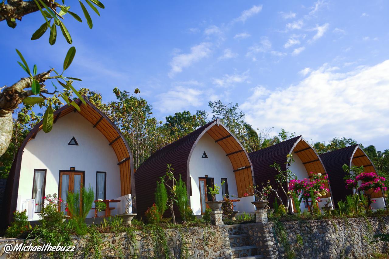 Sebrang Hills Bungalow Toyapakeh Exterior photo